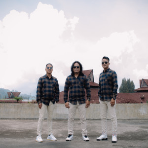 Album MULAK BALGING from Nagabe Trio