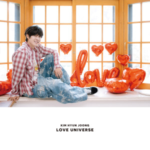 金賢重的專輯LOVE UNIVERSE