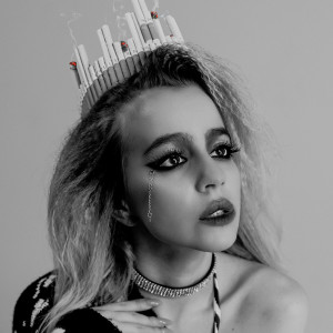 收聽Izachonok的Окурки歌詞歌曲