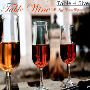 ดาวน์โหลดและฟังเพลง Rum On The Rocks พร้อมเนื้อเพลงจาก Table 4 5ive