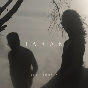 Dengarkan Jarak (Acoustic) lagu dari Gie dengan lirik