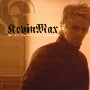 ดาวน์โหลดและฟังเพลง Stranded 72.5 พร้อมเนื้อเพลงจาก Kevin Max