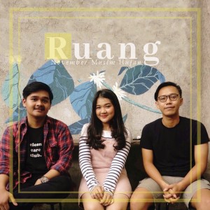 Listen to November Musim Hujan song with lyrics from Ruang