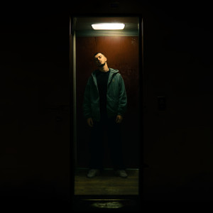 Listen to Лифты song with lyrics from Kambulat