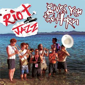 收听Riot Jazz Brass Band的Sousamaphone!歌词歌曲