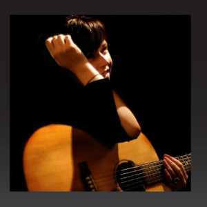 Dengarkan lagu Back To The Start (Acoustic) nyanyian Polly Paulusma dengan lirik