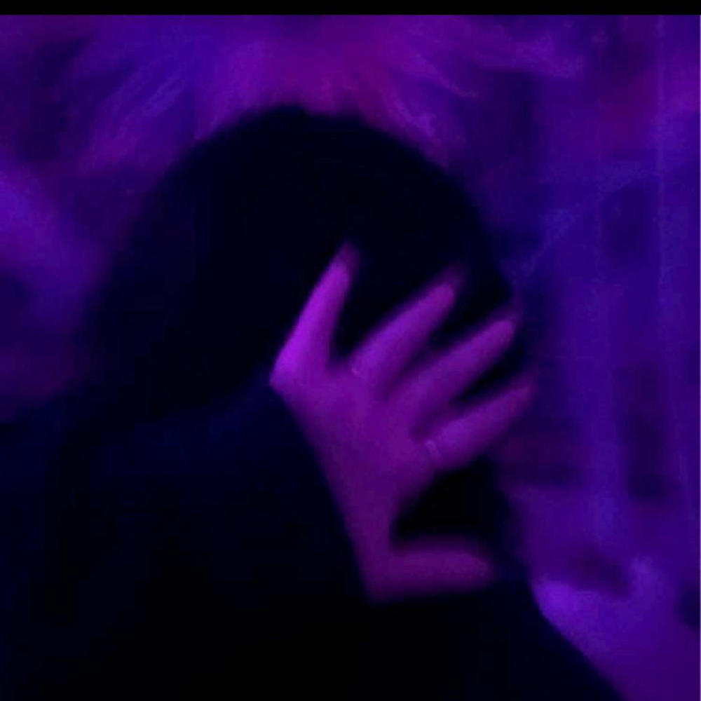 Hold me (Explicit)