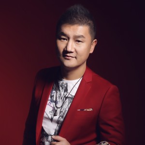 Listen to 我依然爱你 live版 (Live) song with lyrics from 李志洲