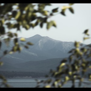 收听Relaxing Music的Smile For Me歌词歌曲