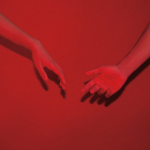 收聽Bratty的Quédate歌詞歌曲