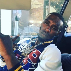 收聽COLY WIT DA 40的SO FAR FROM A PEASANT (Explicit)歌詞歌曲