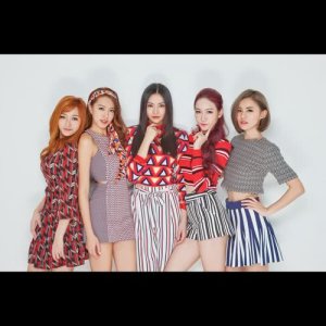 收聽BINGO的環球聖誕歌詞歌曲