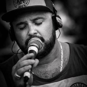 收聽Diego Cabral的A Rua歌詞歌曲