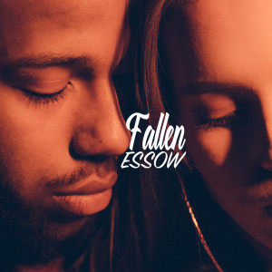 收聽essow的Fallen歌詞歌曲