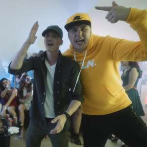 default playlist img