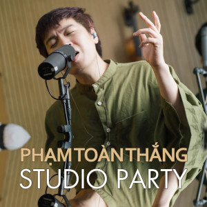 收聽Studio Party的Em Giấu Điều Gì Trong Đôi Mắt (feat. Phạm Toàn Thắng)歌詞歌曲