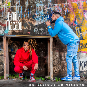 Listen to Frente pro Mar song with lyrics from Família Macabu