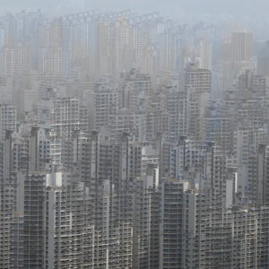 ดาวน์โหลดและฟังเพลง Real Estate พร้อมเนื้อเพลงจาก Rimi