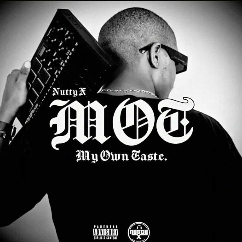 Nyakazis'ikhanda (feat. Dj ice, Yungin makhathini & Snqokzin 303)