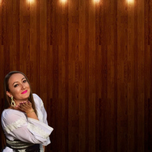 收聽Emilia Diaconu的CAT ESTI TANAR DOAMNE歌詞歌曲