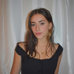 Listen to That Night song with lyrics from Lucia