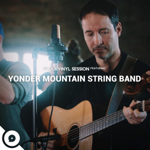 Dengarkan Annalee (OurVinyl Sessions) lagu dari Yonder Mountain String Band dengan lirik