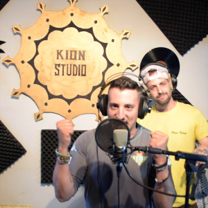 Listen to Sera Mejor song with lyrics from Kion Studio