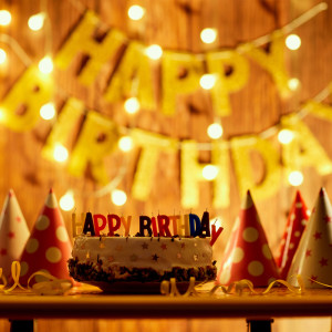 收聽Lang Zal Ze Leven的Happy Birthday (Ragtime Piano Version)歌詞歌曲