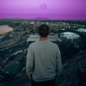 ดาวน์โหลดและฟังเพลง Replace You พร้อมเนื้อเพลงจาก LXKE