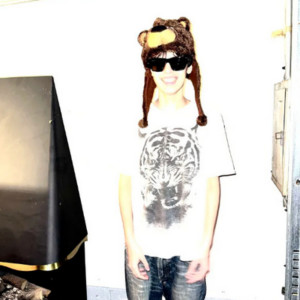 收聽Ishy的La (Explicit)歌詞歌曲