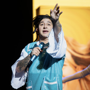 收聽Mario Aguilar的Hazlo Por Tu Madre歌詞歌曲