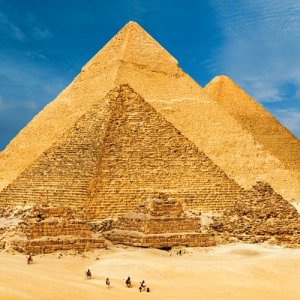 ดาวน์โหลดและฟังเพลง Pyramids (Explicit) พร้อมเนื้อเพลงจาก King Velocity