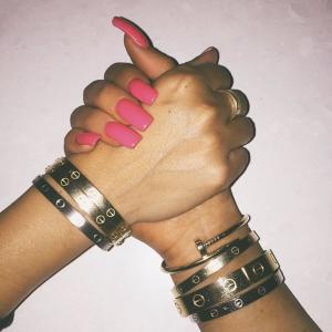 收聽aimoli的cartier (Explicit)歌詞歌曲