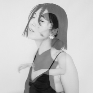 Album Extraordinary oleh YUJIN KIM