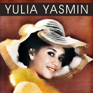 Dengarkan lagu Senyuman Bibirmu nyanyian Yulia Yasmin dengan lirik