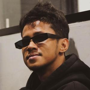 Dengarkan Terlelap Dalam Kegelapan lagu dari HADI BE GOOD dengan lirik