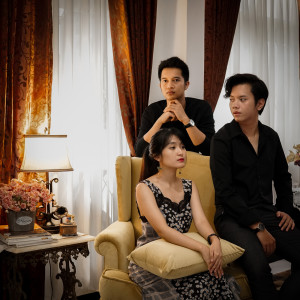 Listen to Masih Mencinta song with lyrics from Andri Guitara