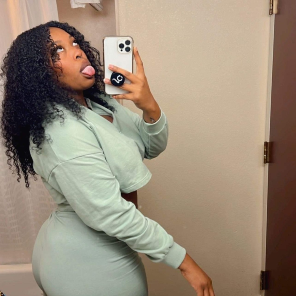 More Hips (Jersey Club) (feat. Kissmystarr)