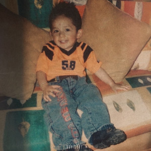 ดาวน์โหลดและฟังเพลง Carita Triste :( (Explicit) พร้อมเนื้อเพลงจาก Kidd Fi