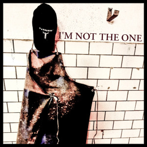 ดาวน์โหลดและฟังเพลง I'm Not the One พร้อมเนื้อเพลงจาก VaterSon
