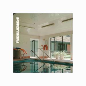 收聽FriendlierBear的IN EVERY WAY歌詞歌曲