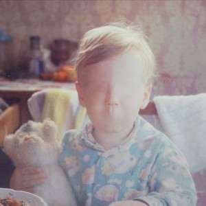 ดาวน์โหลดและฟังเพลง Inside Out พร้อมเนื้อเพลงจาก Parks, Squares and Alleys