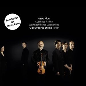 收聽Goeyvaerts String Trio的Weihnachtliches Wiegenlied (其他)歌詞歌曲