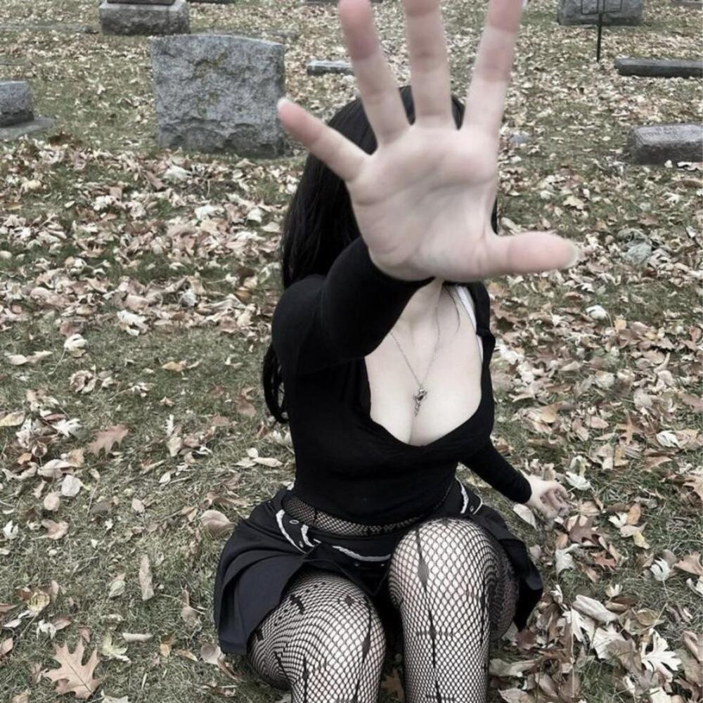 haunt (feat. blush & kiryano) (Explicit)