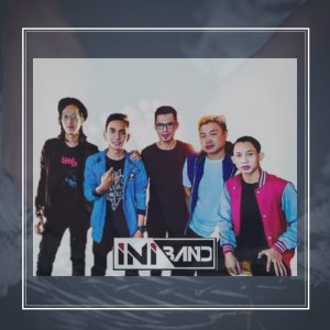 收听Ini Band的Kerja Banting Tulang歌词歌曲