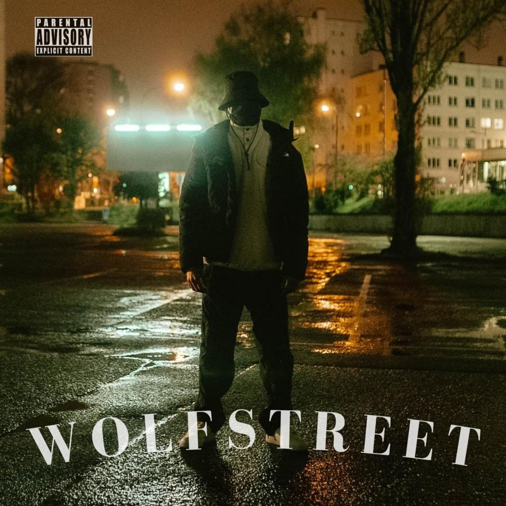 PAS SI LOIN (feat. Iceberg) (Explicit)
