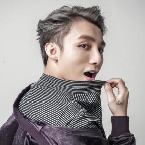 收听Son Tung M-TP的Em Của Ngày Hôm Qua歌词歌曲