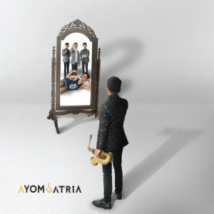 Dengarkan lagu Farewell, Love (MV Version) nyanyian Ayom Satria dengan lirik