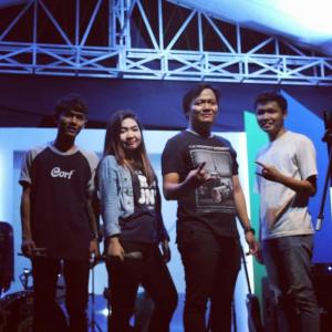 Listen to Kecewa (Live) (Explicit) (Live|Explicit) song with lyrics from Kancil band