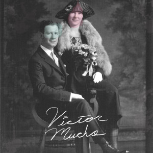 ดาวน์โหลดและฟังเพลง Don't Make Sense พร้อมเนื้อเพลงจาก Victor Mucho